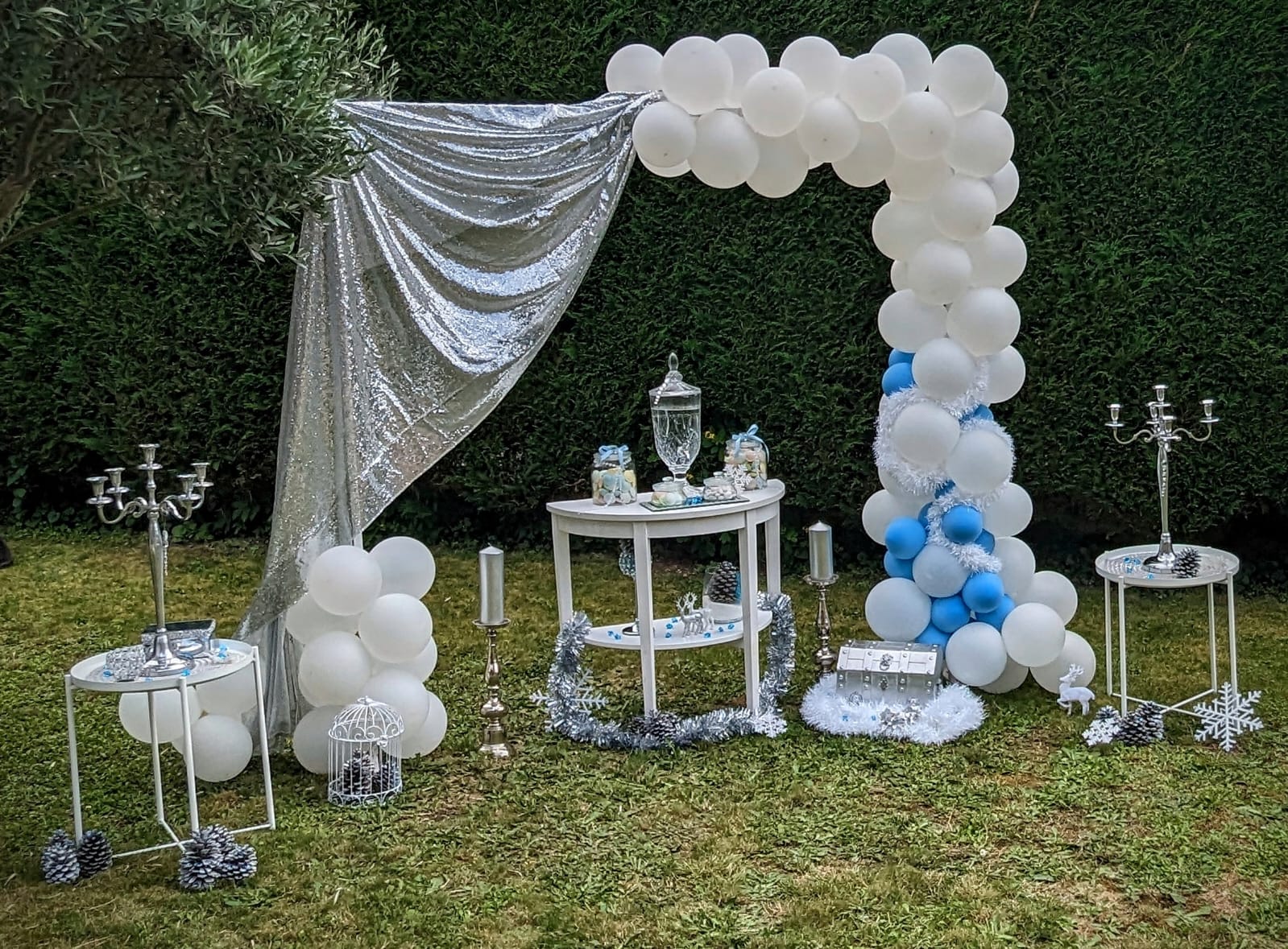 Table décorée pour anniversaire enfant