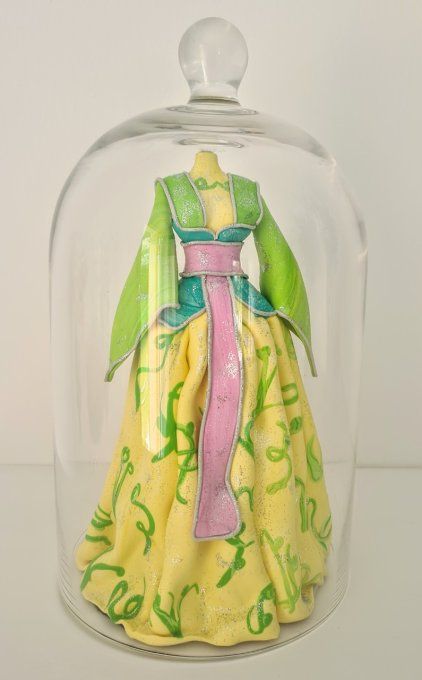 La robe sous cloche de Mulan inclus dans le thème